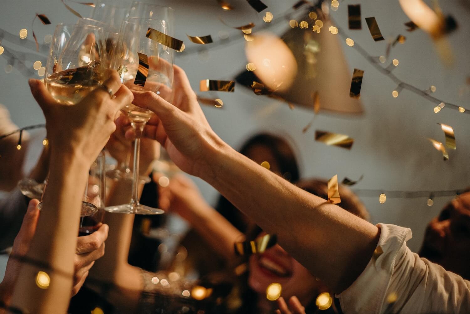 Blogartikel_feiern_froehlich_Partytipps