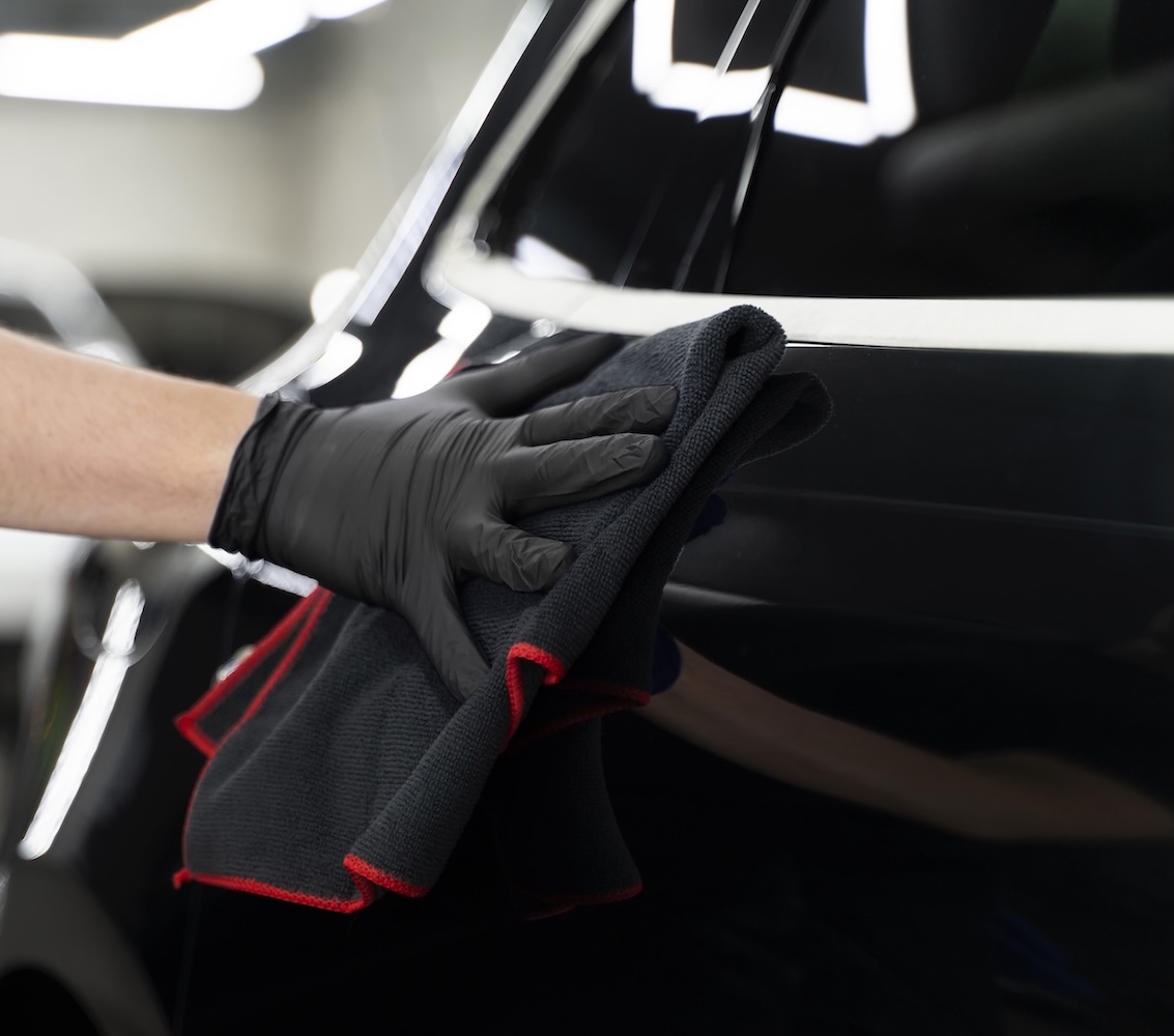 close-up-car-care-process